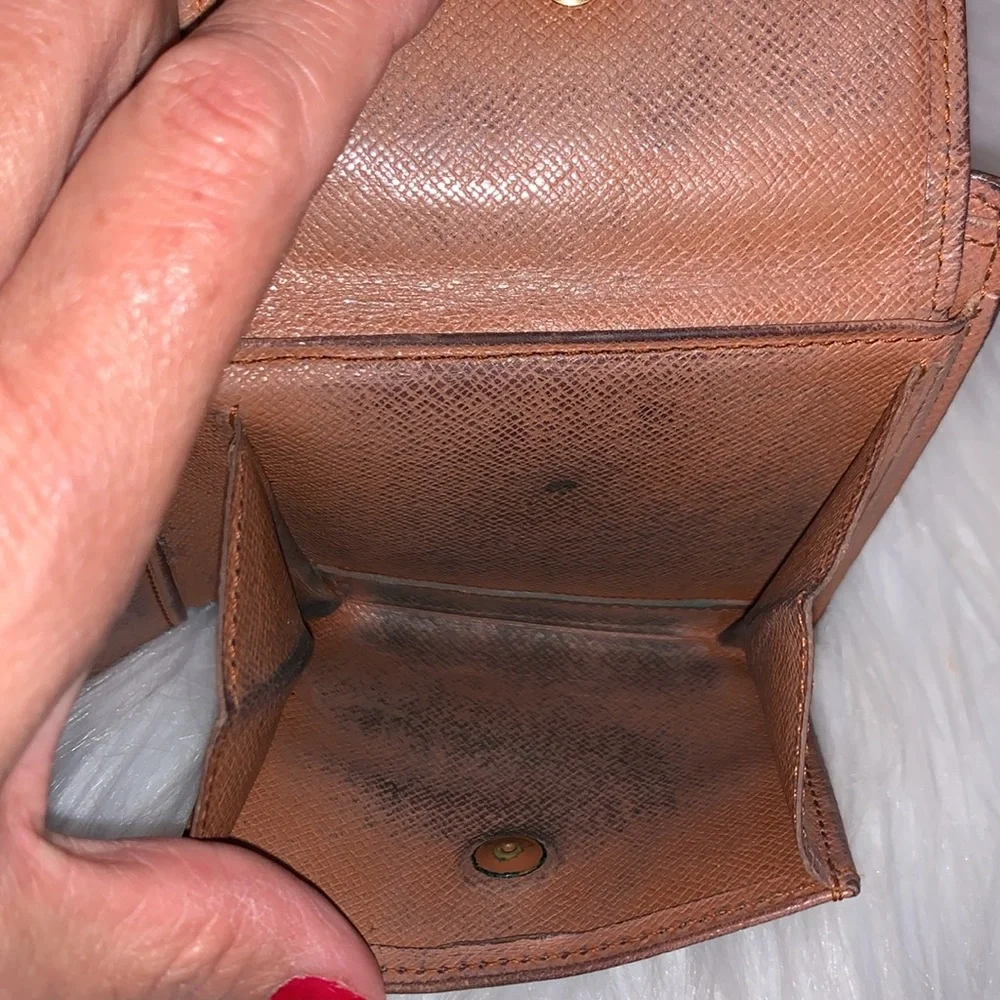 LV Authentic Men’s Bi- fold wallet (code#CA0942 (project wallet) - Picture 9 of 12